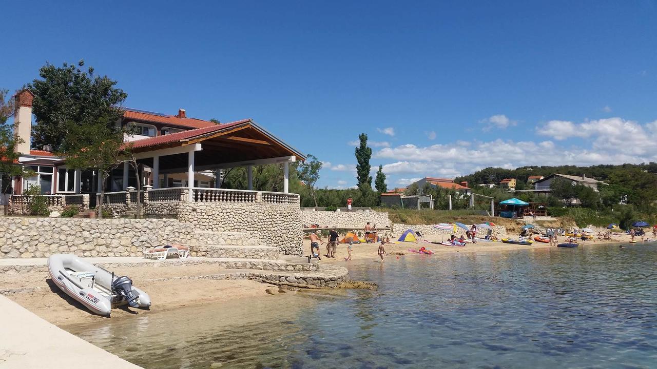 Vlašići Guesthouse Dupin מראה חיצוני תמונה